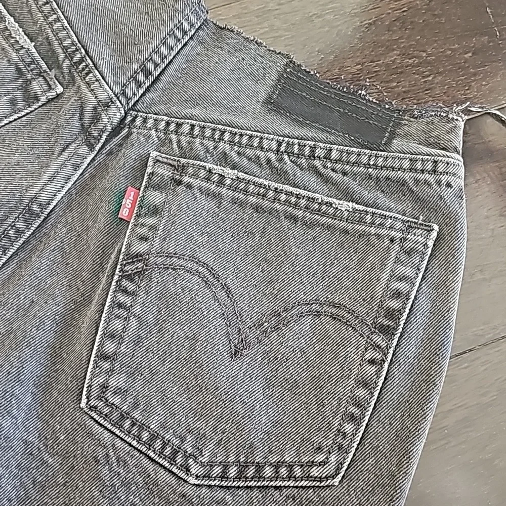Levi's 501 Anniversary Edition Dark Wash Cut Off Denim Shorts Raw Hem W25